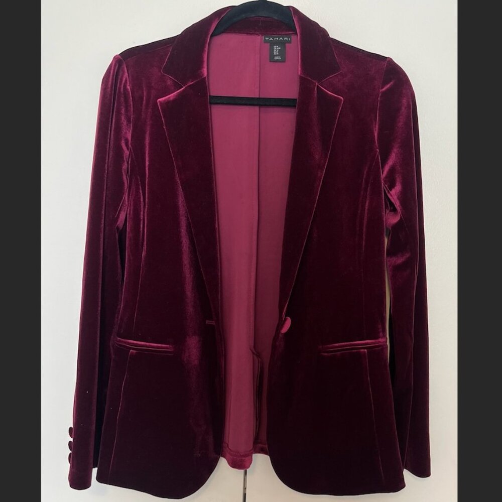 Tahari | Burgundy / Red Velvet Blazer | Sz Medium